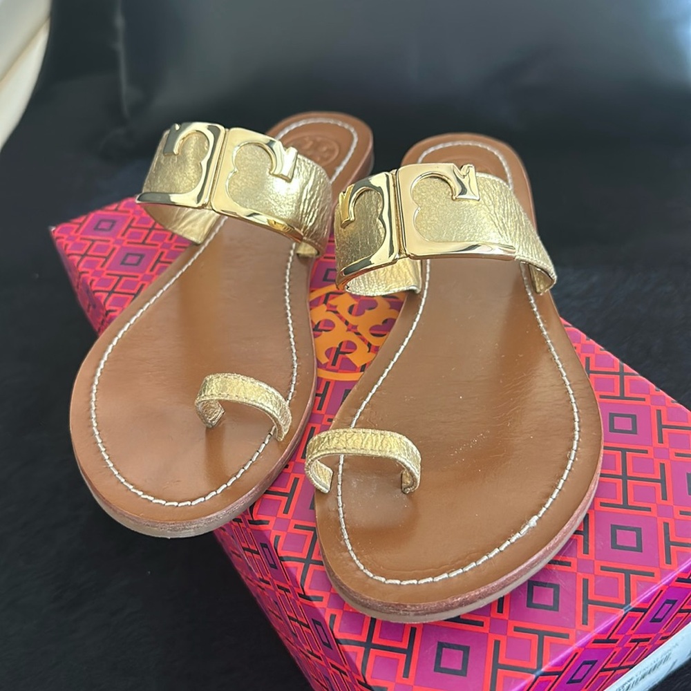 Tory Burch Marcia Metallic Toe Ring Gold slide